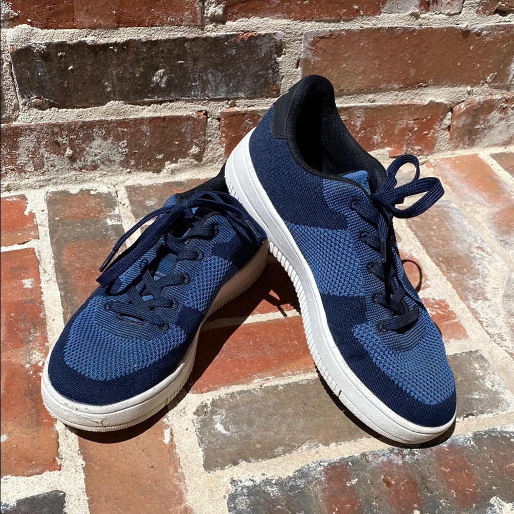 LOCI sneakers EU 39 US 8.5